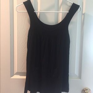 Black tank w/ pockets